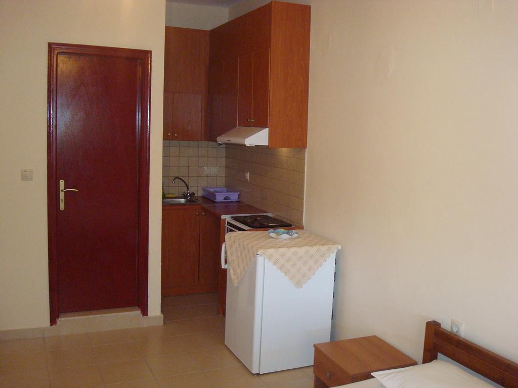 To Agridi Apartment